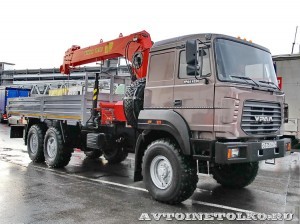 бортовой грузовик Урал 4320-80М с краном-манипулятором Инман ИТ-180 УралСпецТранс на выставке СТТ-2014 - 1
