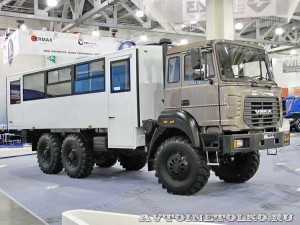 вахтовый автобус Урал 3255-3013-76 на выставке СТТ-2014 - 2