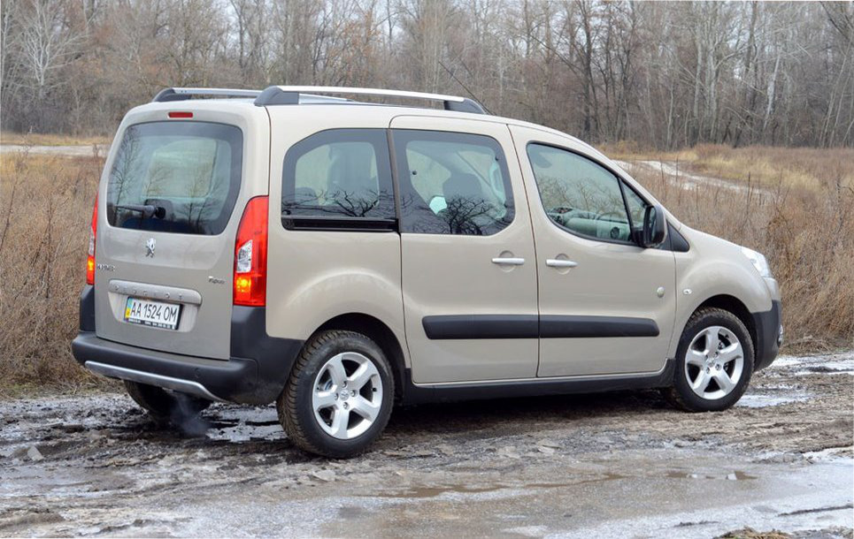 Купить пежо партнер 1.6. Peugeot partner 2022. Peugeot partner Crossway 2022. Пежо партнер 2003. Пежо партнер 2013 дизель.