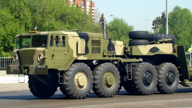МАЗ-537Г последнего выпуска для буксировки танковых полуприцепов авто, факты