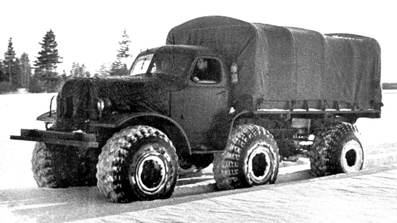  Опытный грузовик ЗИЛ-157Р с равнорасположенными мостами. 1957 год вездеход, конструкторы, неудача, эксперимент