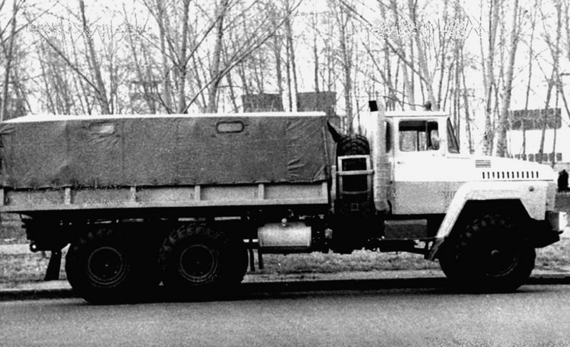 Второй вариант КрАЗ-2Э260 с 360-сильной газовой турбиной. 1976 год вездеход, конструкторы, неудача, эксперимент