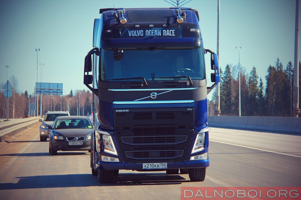 Volvo_FH_13_Ocean_Race_005