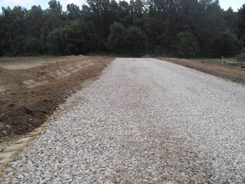 Строительство грунтовых дорог из песка и щебня