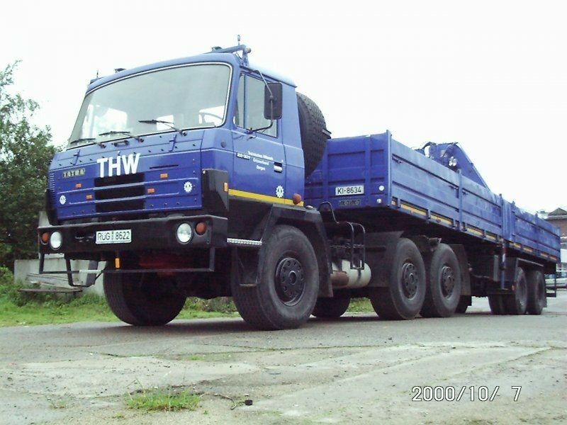 Татра седельный. Татра 815 балластный тягач. Седельный тягач Tatra 815 NT. Татра 815 с полуприцепом. Tatra t815 седельный тягач.