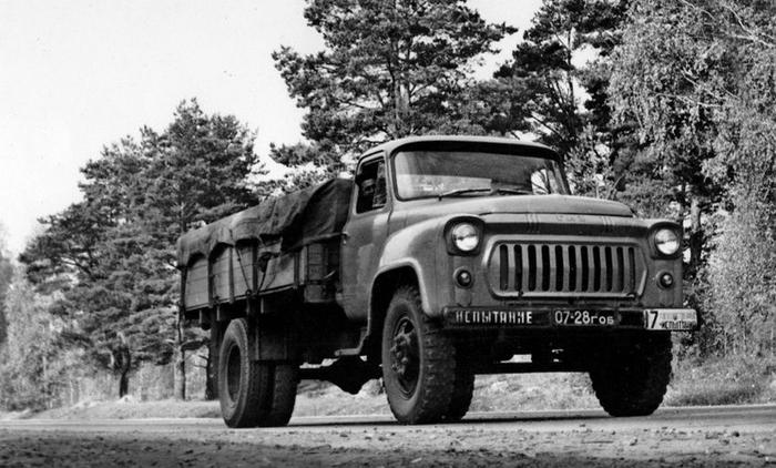 Советский ГАЗ-53,-52