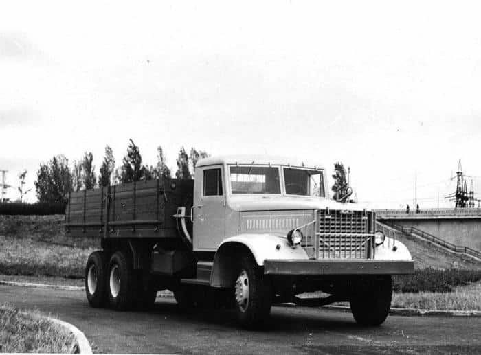 Советский КрАЗ-219, -257