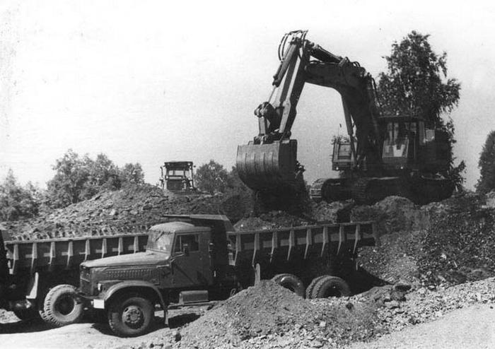 Советский КрАЗ-219, -257