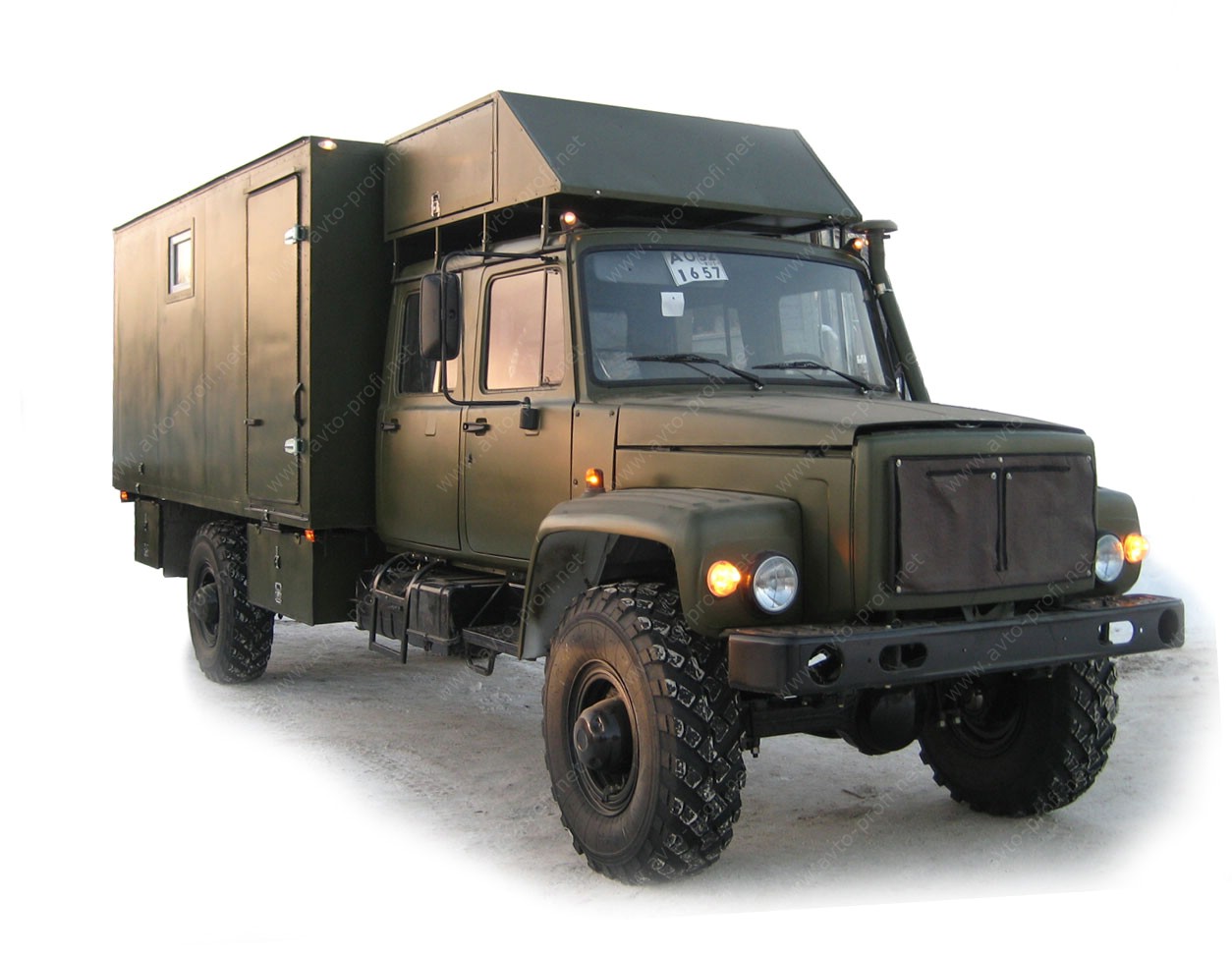 специальный автомобиль вездеход для активного отдыха на природе, охоты и рыбалки на базе ГАЗ-33081 ЕГЕРЬ-2 со сдвоенной кабиной и багажным отделением