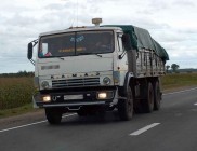 Многотонный бортовой грузовик КамАЗ-5320 фото