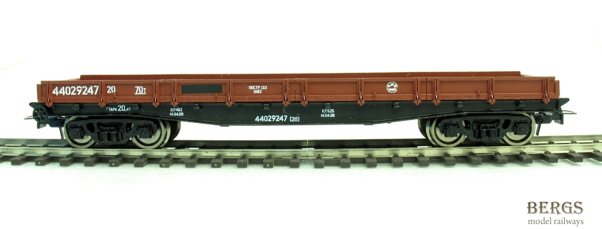 Железнодорожный вагон платформа. Платформа модели 13-401. Грузовая Железнодорожная платформа вид сбоку. Вагон платформа вид сбоку. Вагон платформа 13-401 СЖД.