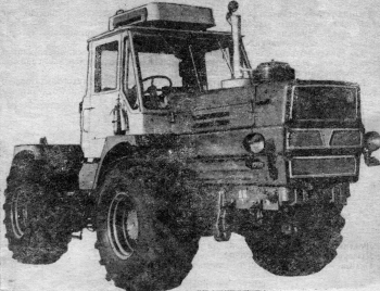 Колесный трактор Т-150К