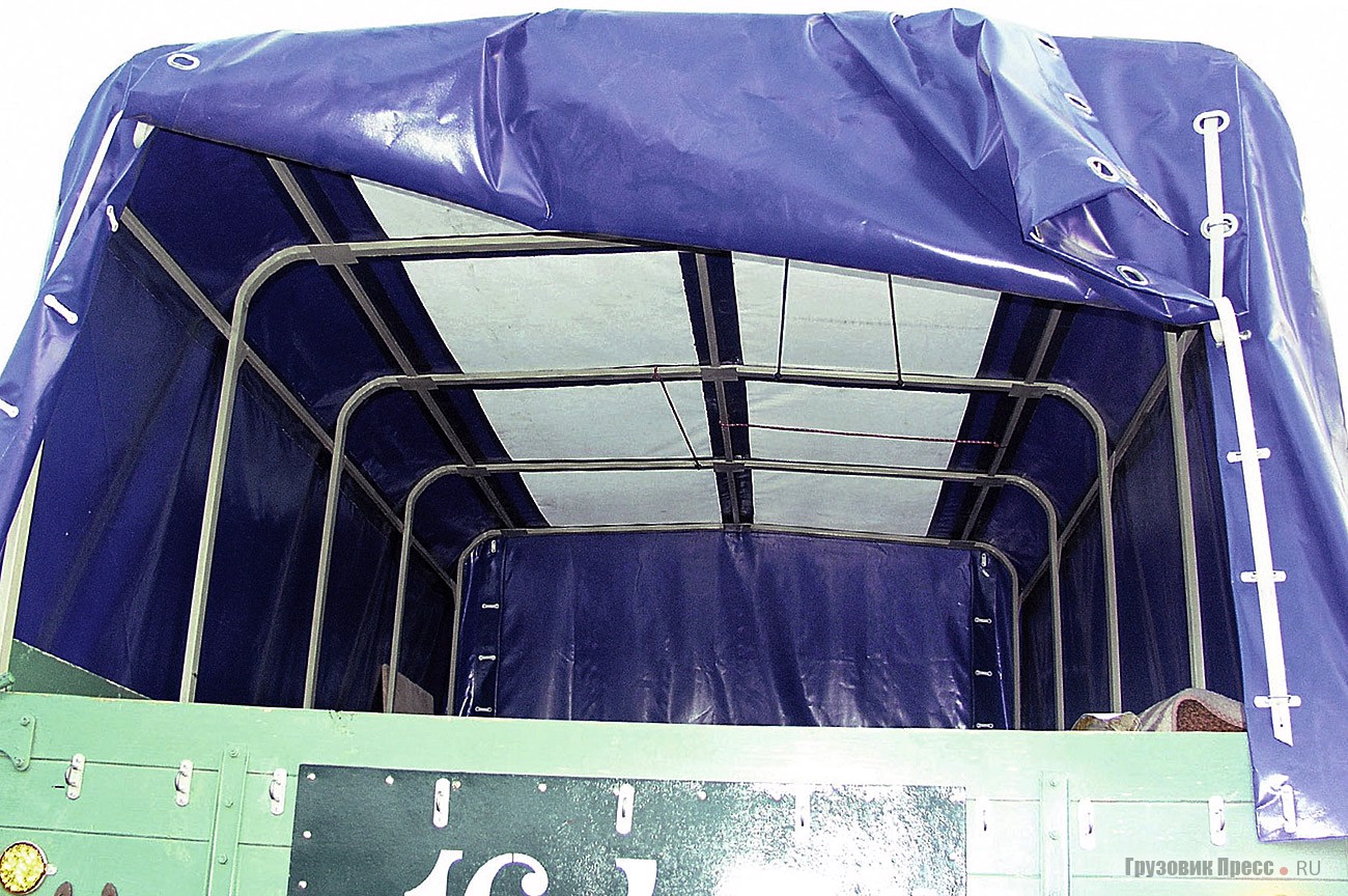 Самодельный каркас и прозрачный потолок тента