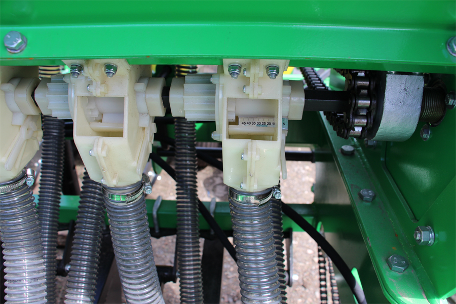 Регулировка высевающих аппаратов сеялки Ника-6