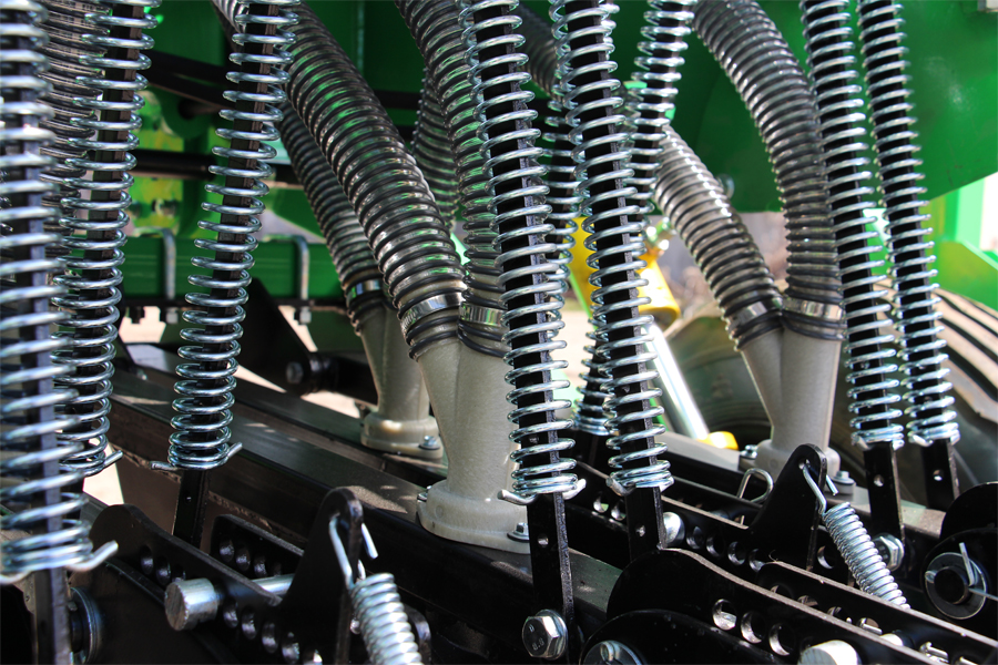 Семенные трубки сошника сеялки Ника-6