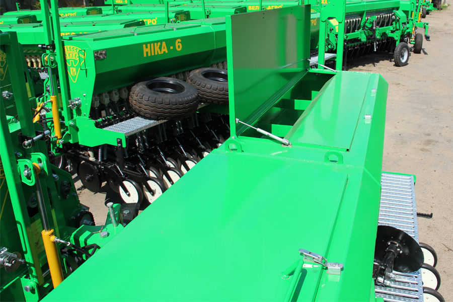 Бункер сеялки Ника-6