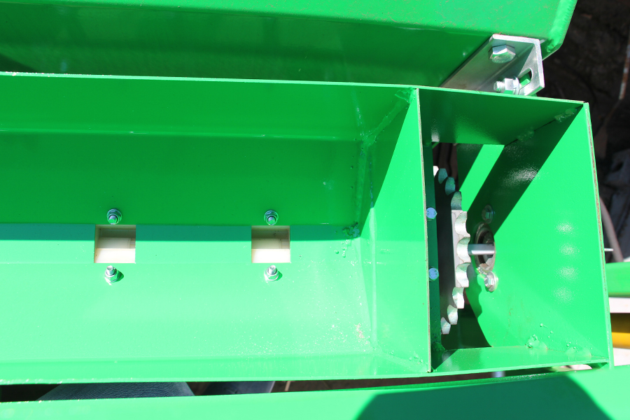 Мелкосемянный высевающий аппарат сеялки Ника-6