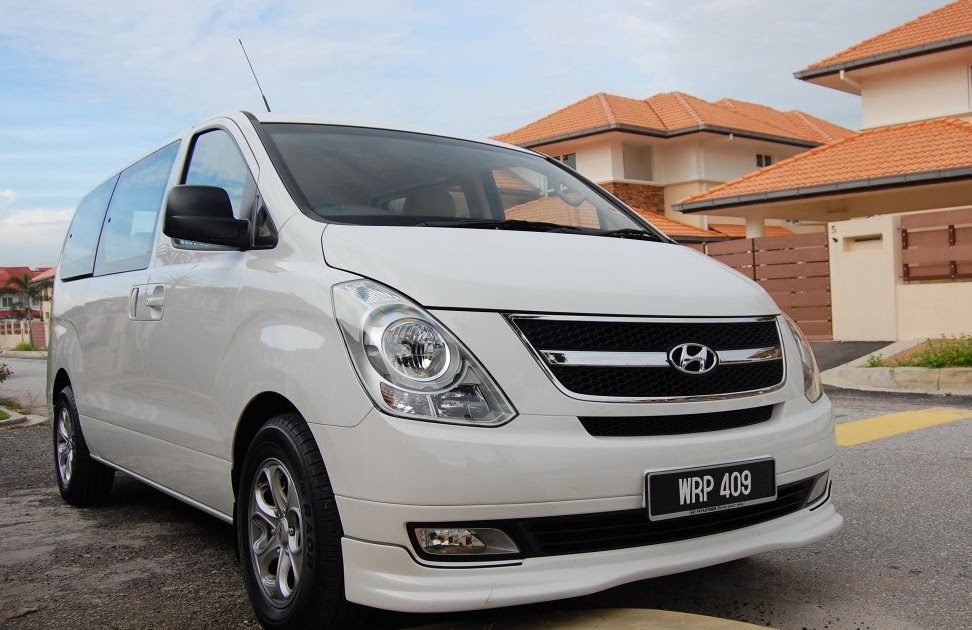 Hyundai grand starex 2 5. Hyundai Starex 2. Хёндай Старекс 2.5. Ниссан Старекс. Хундай Старекс куш присп нархи.