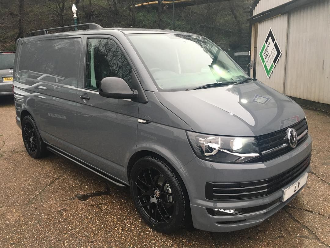 Серый pure. Фольксваген Transporter t6. Volkswagen Multivan t5 серый. Фольксваген Транспортер т5 серый. Фольксваген Мультивен т5 серый.