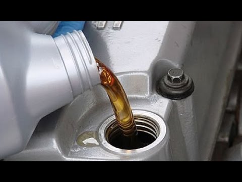 Замена масла в двигателе. Какое моторное масло заливать?