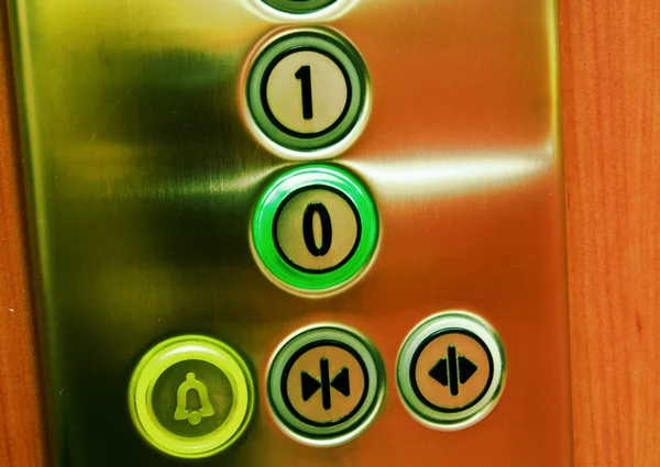 Крупным планом на Лифт кнопки — стоковое фото
